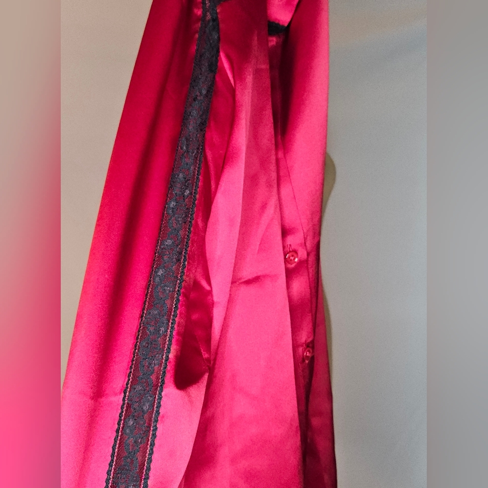 Etcetera Scarlet Blouse with Lace Accents - Picture 6 of 11